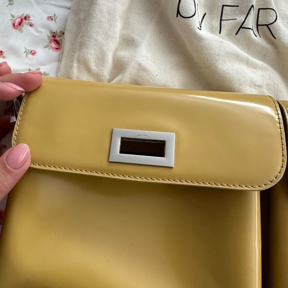 By far Billy Medium bag in yellow - Picture 3 of 8